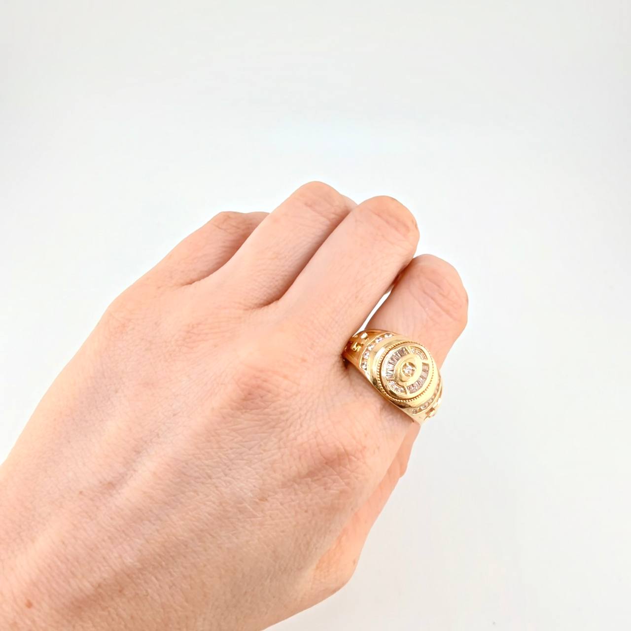 Anillo Ovalo doble cruz 9.35g / T9 3/4 Oro Amarillo 18K
