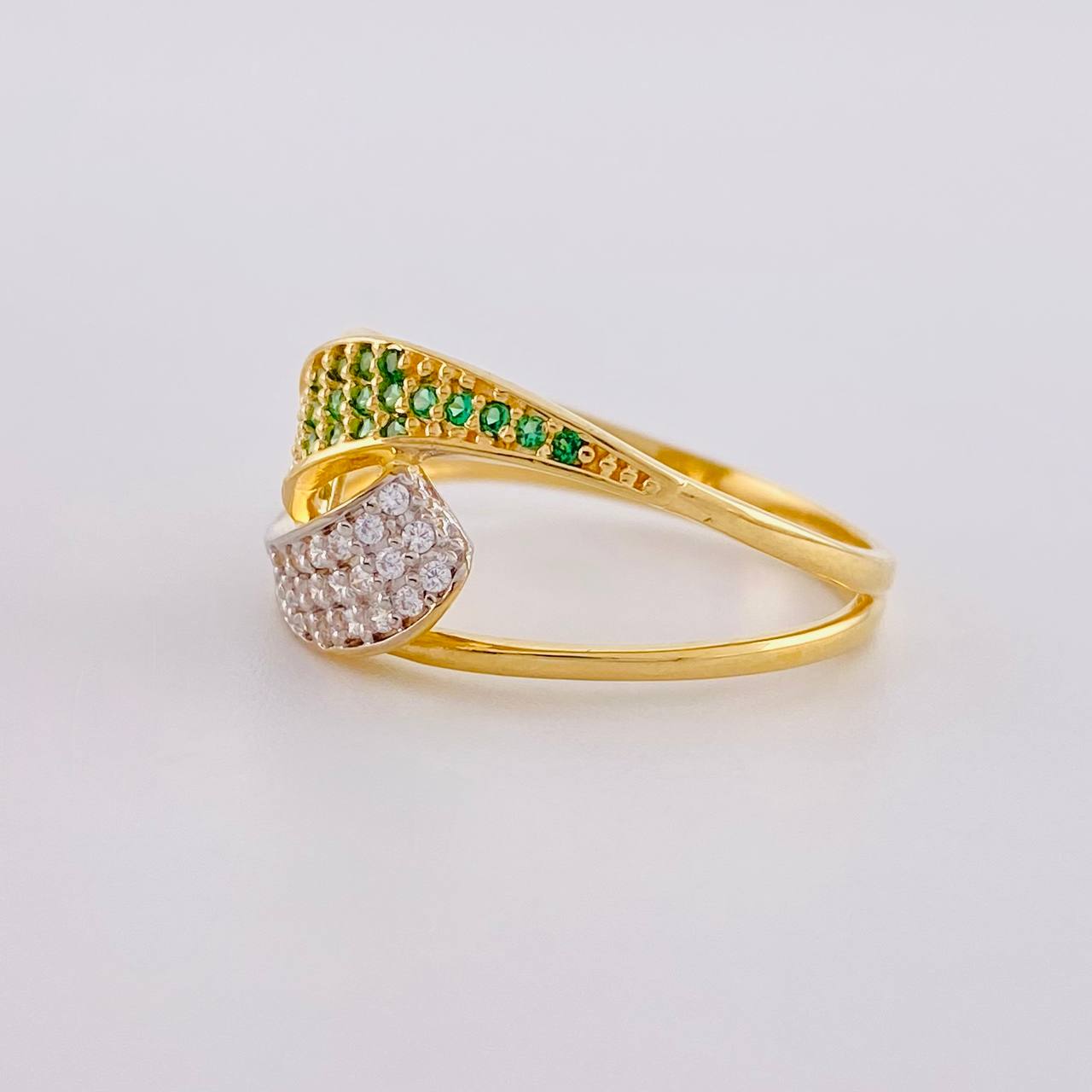 Anillo Abrazo Curvo 2.95g / T8 Oro Amarillo 18K
