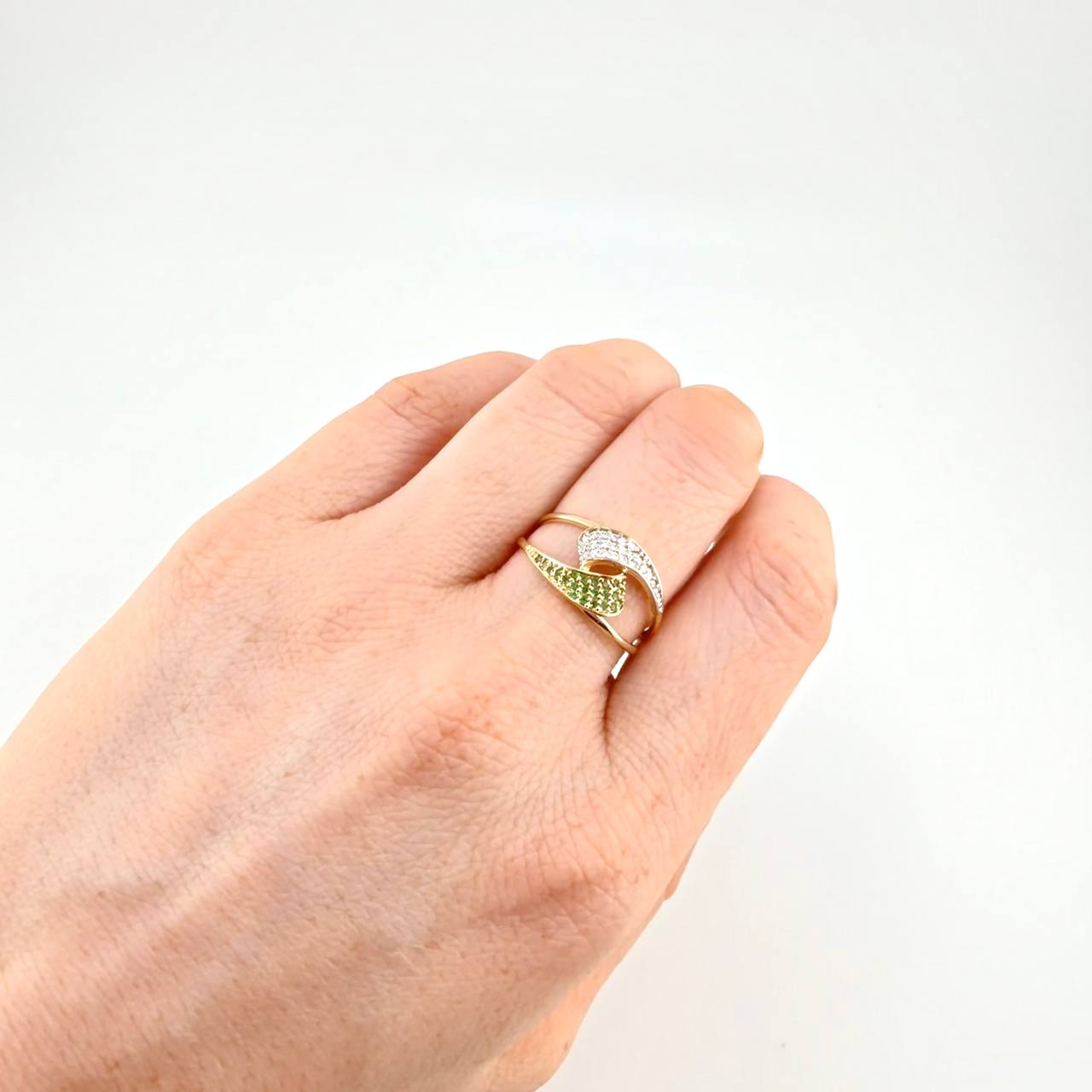 Anillo Abrazo Curvo 2.95g / T8 Oro Amarillo 18K