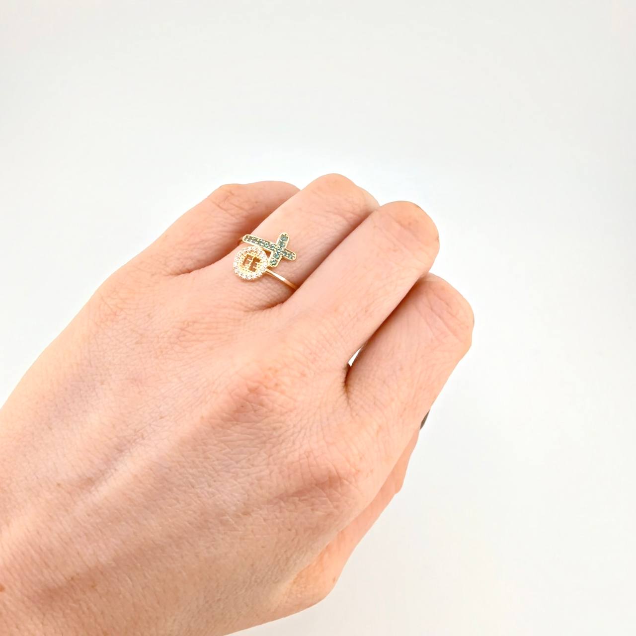 Anillo Circulo fe cruz 1.55g / T6 1/2 Oro Amarillo 18K