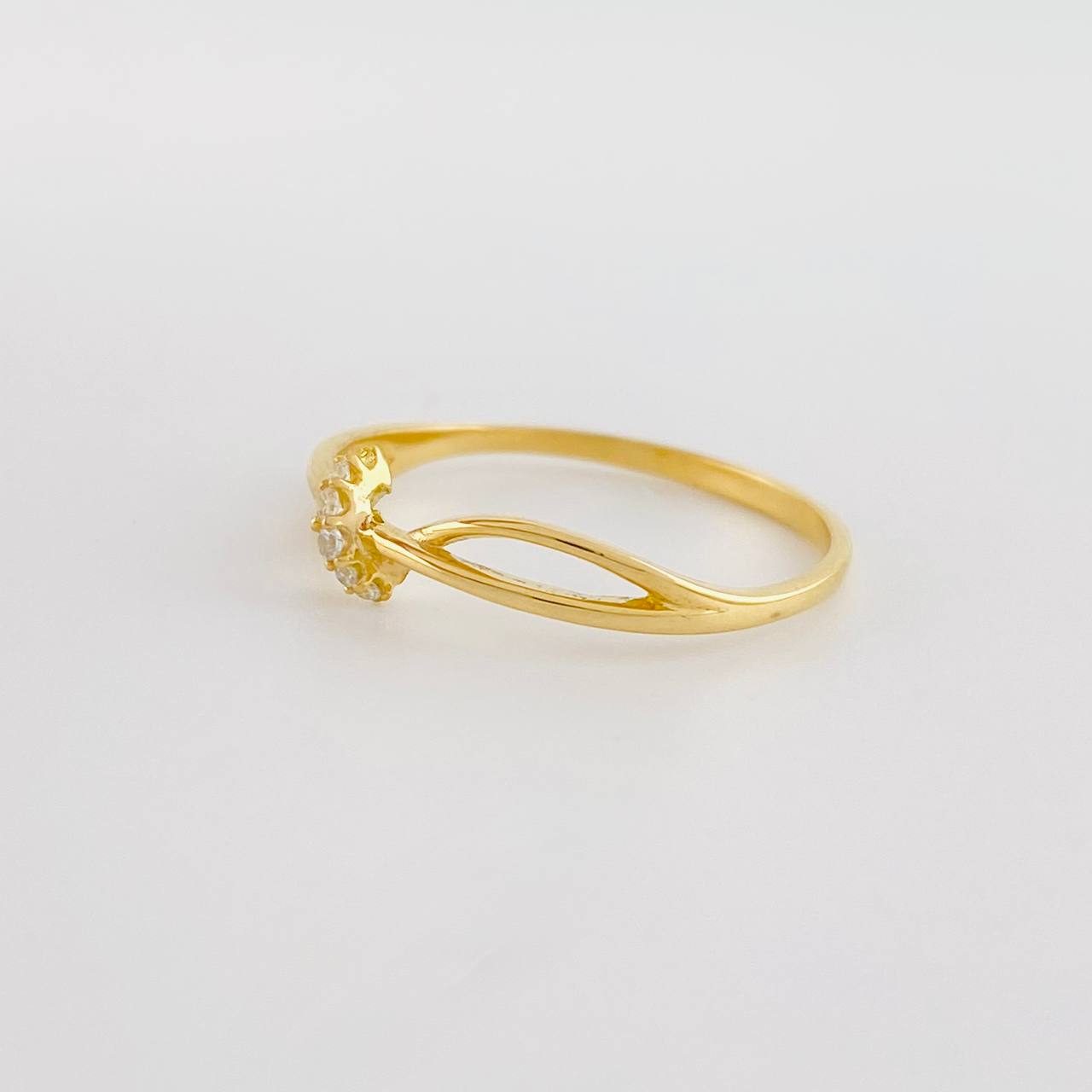 Anillo Infinito entrelazado 1.25g / T6 1/2 Oro Amarillo 18K