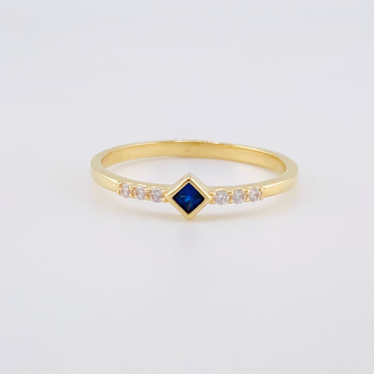 Anillo Rombo tupido 1.3g / T5 3/4 Oro Amarillo 18K