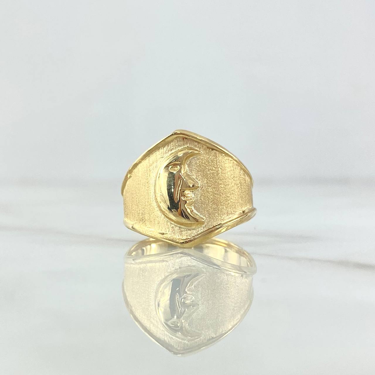 Anillo Sello Cara Luna 1.95gr / T6 3/4 / Mate Texturizado Oro Amarillo 18K