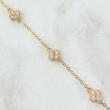 Pulso Aro Seguido Flor 2.85gr / 15.5cm-18cm / 1.5mm Graduable Borde Texturizado Circones Blancos Oro Amarillo 18K