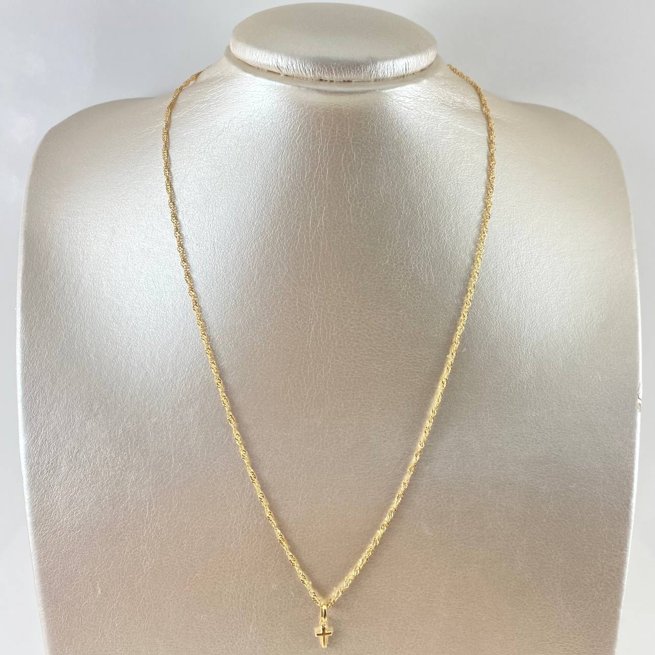 Set Cadena Singapur 1.15gr / 50cm / 1.7mm + Dije Cruz Lisa 0.25gr / 1.5cm Oro Amarillo Oro Amarillo 18K (Oferta)