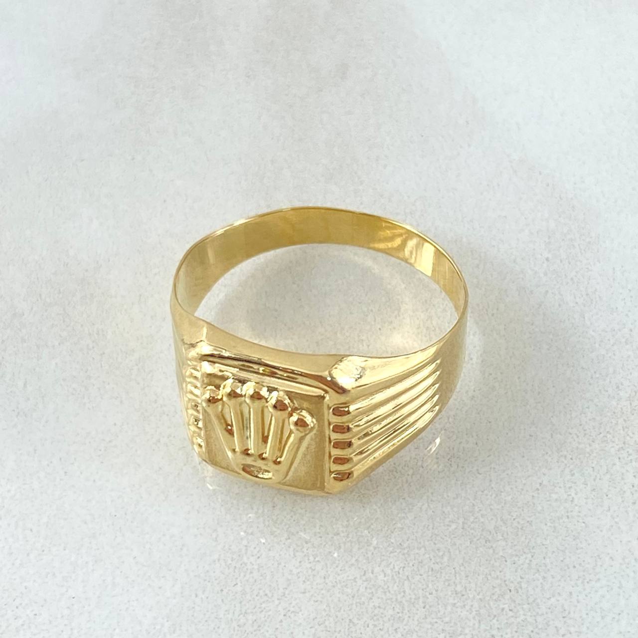 Anillo Sello Corona 1.85gr / T7 3/4 / Oro 18K *