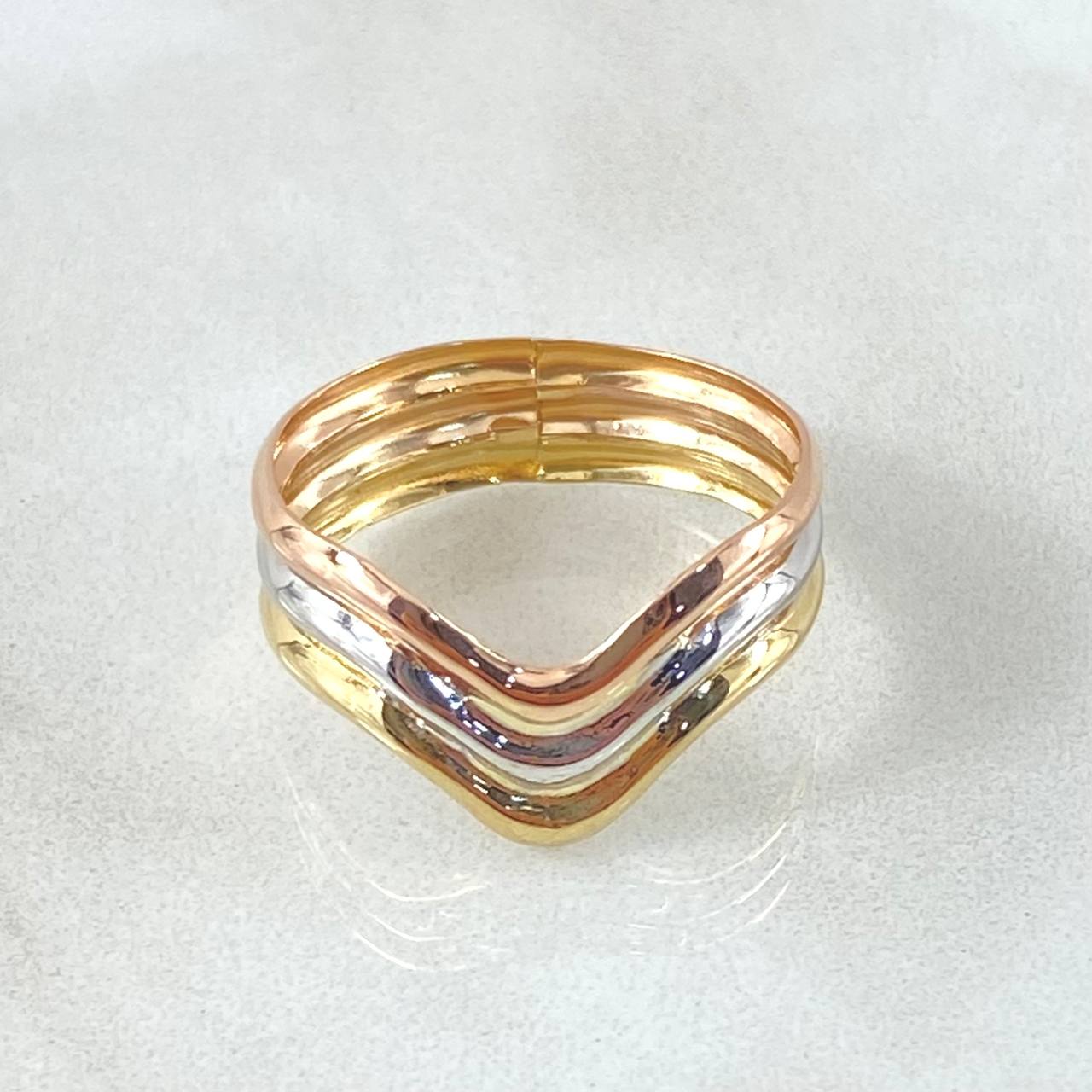 Anillo Tres Lineas 1.75gr / T7 / Tres Oros 18K *
