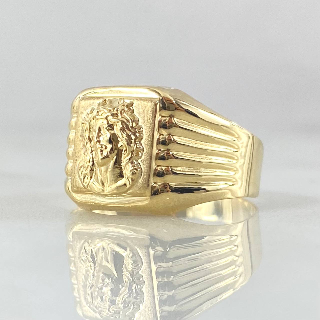 Anillo Rostro Cristo 1.85gr / T6 1/4 / Oro Amarillo 18K