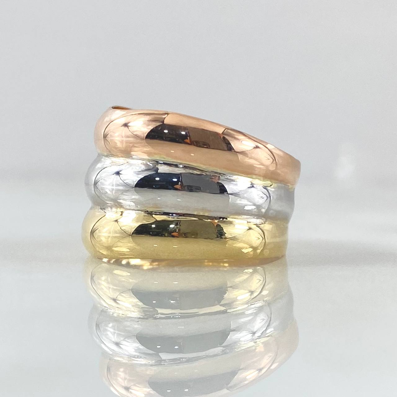 Anillo Trio Carriles Abultados 2.4gr / T6 1/4 / Tres Oros 18K