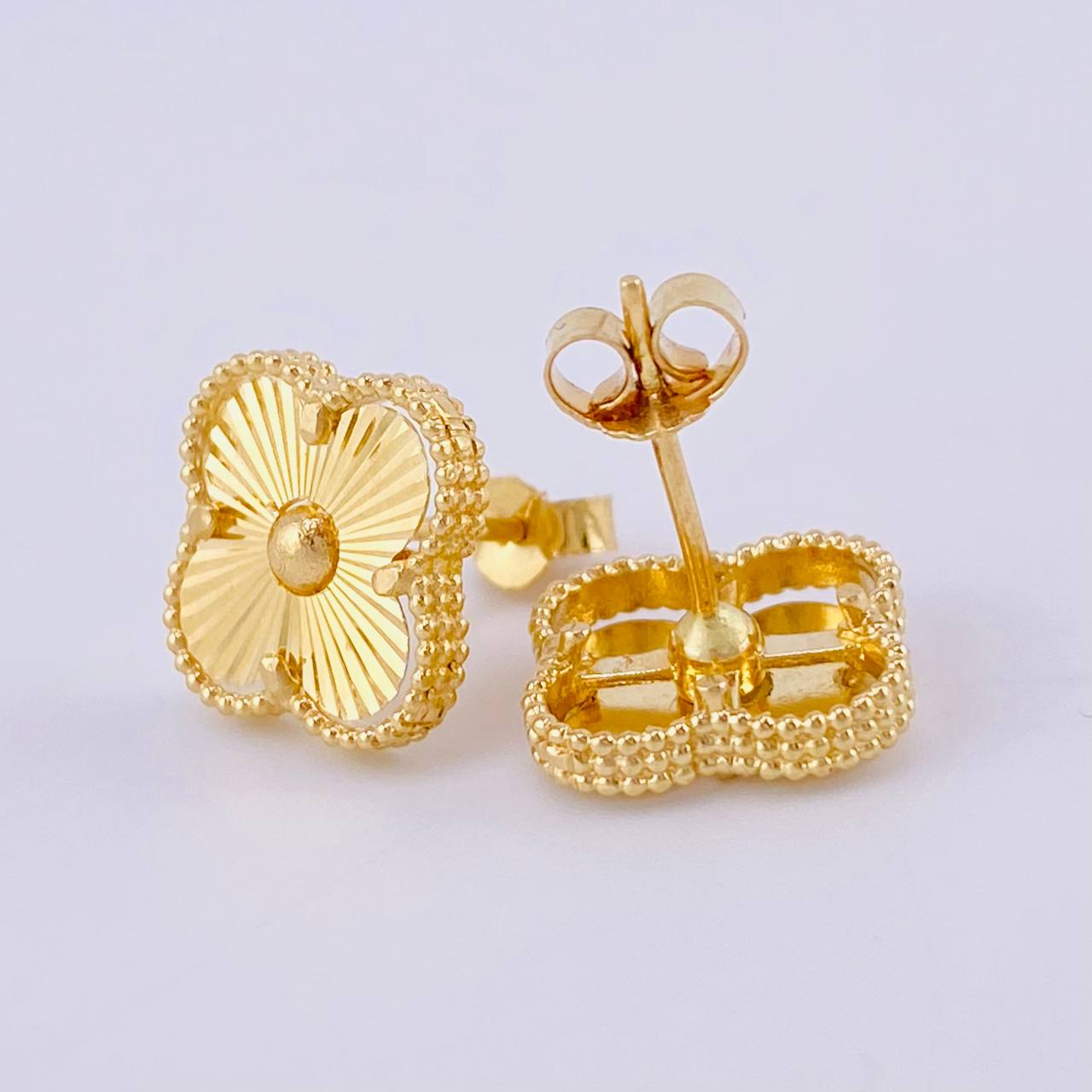 Topos Trebol Diamantados 3.5 g / 11.8 mm Oro Amarillo 18K