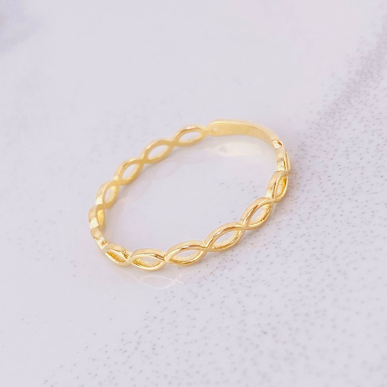 Anillo Infinito 0.8g / T6 1/4 Oro Amarillo 18K