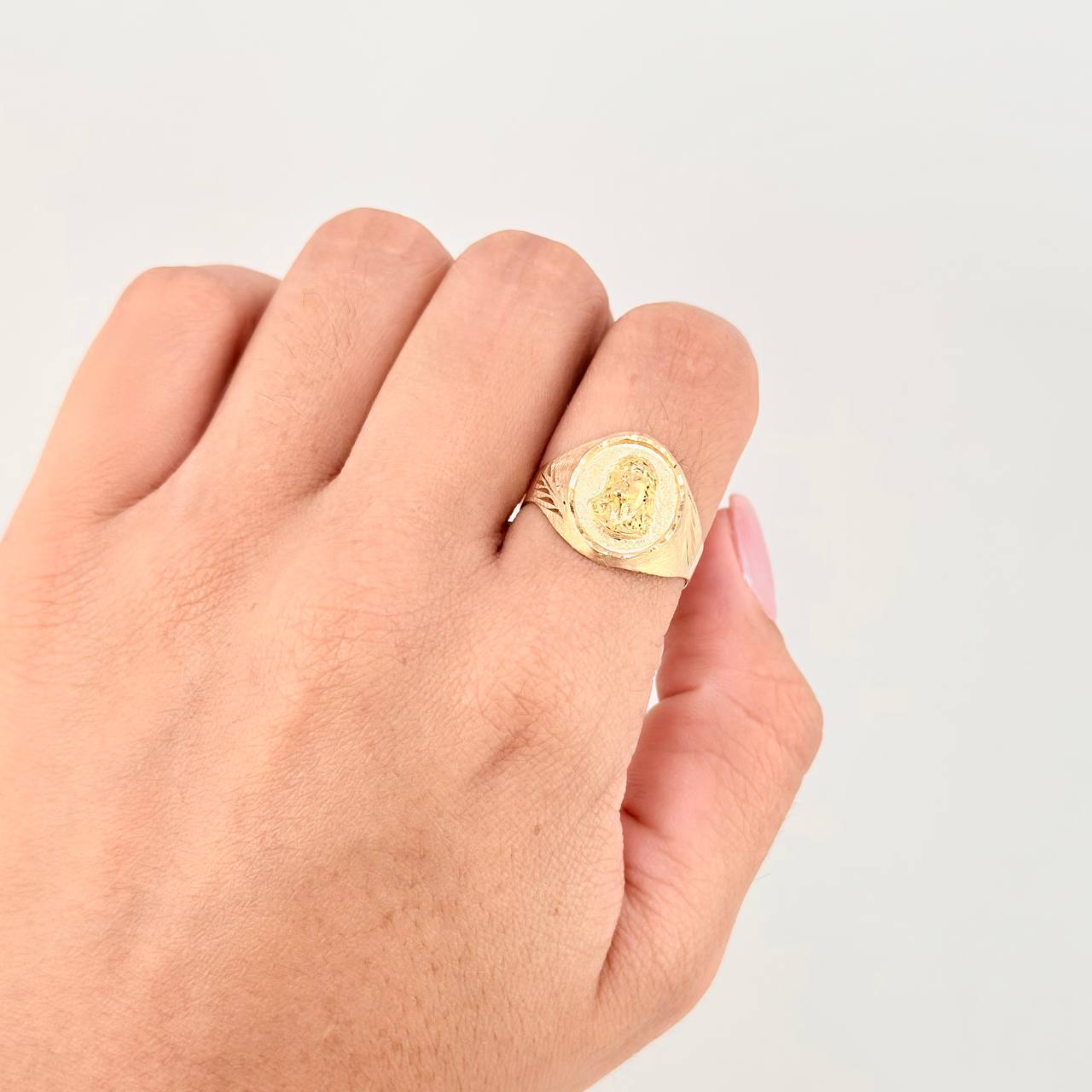 Anillo Rostro Cristo 2.65g / T11 1/4 Oro Amarillo 18K