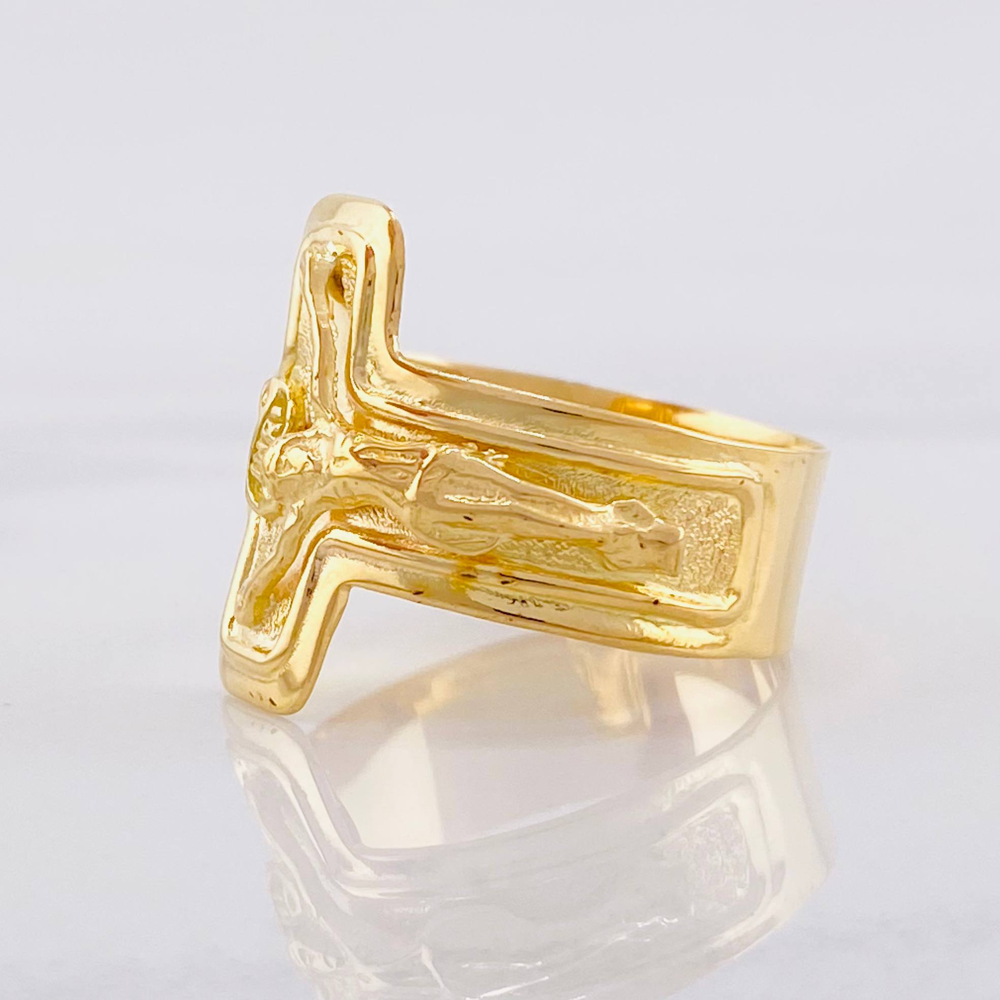 Anillo Cruz Cristo 3.65g / T9 Oro Amarillo 18K