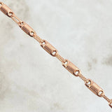 Pulso Rustico Barril Rayado 4.7 gr / 20.5cm / 4.3mm Texturizado Oro Rosa 18K