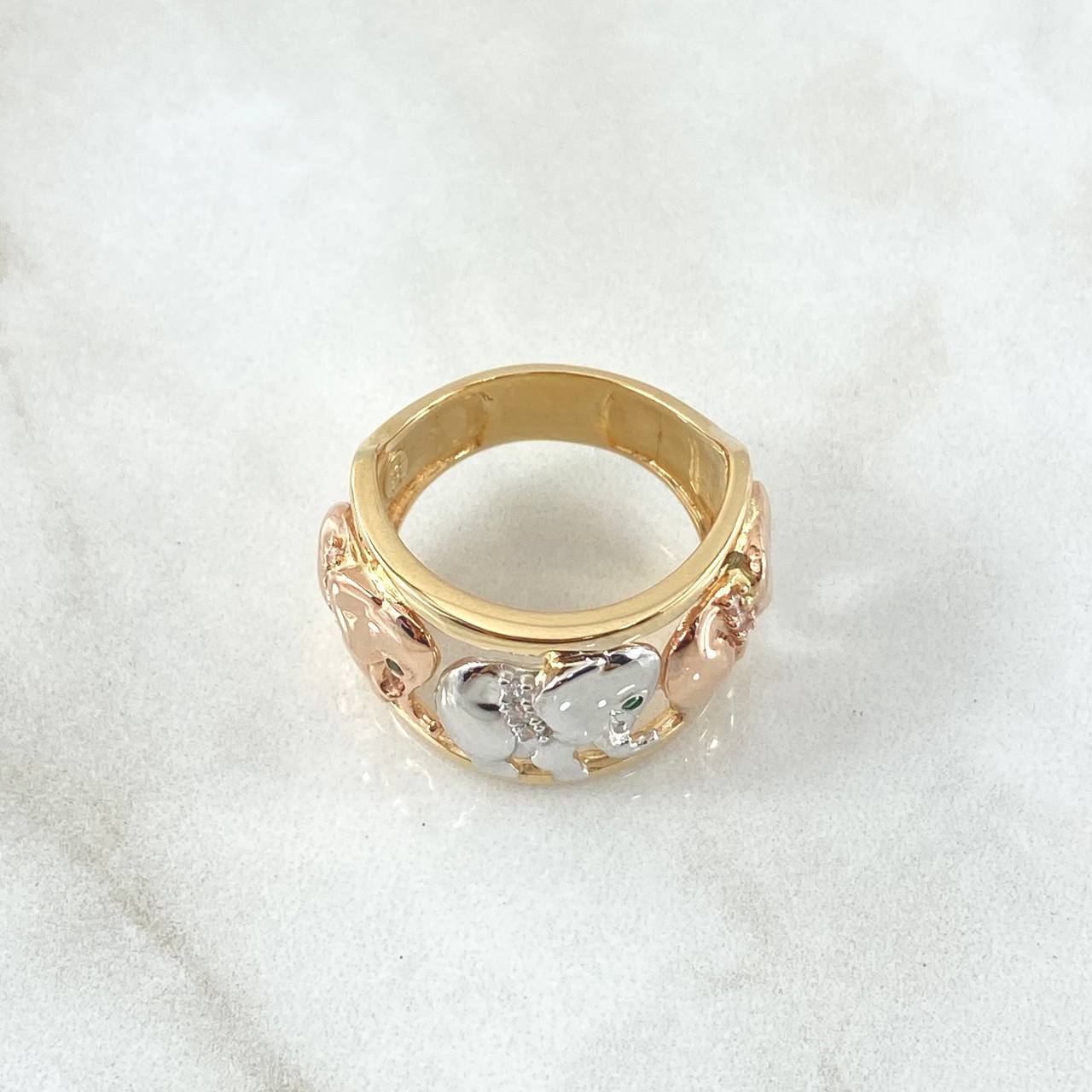 Anillo Trio Elefantes 9.15gr / T7 1/2 / Circones Blancos Verdes Tres Oros 18K