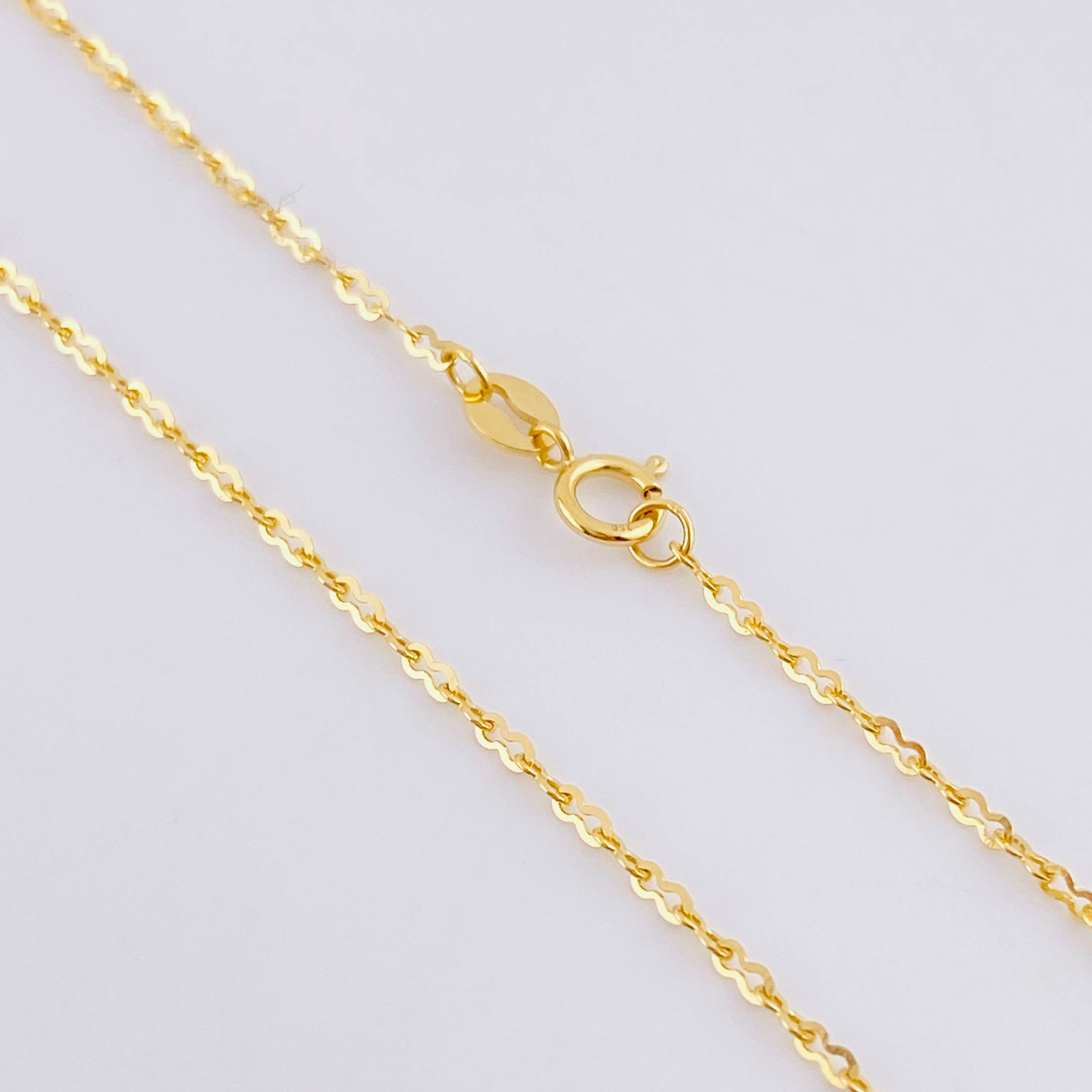 Set Cadena Aro Seguido + Dije Virgen De Guadalupe / 2.15 g / 45.4 cm Oro Amarillo 18K