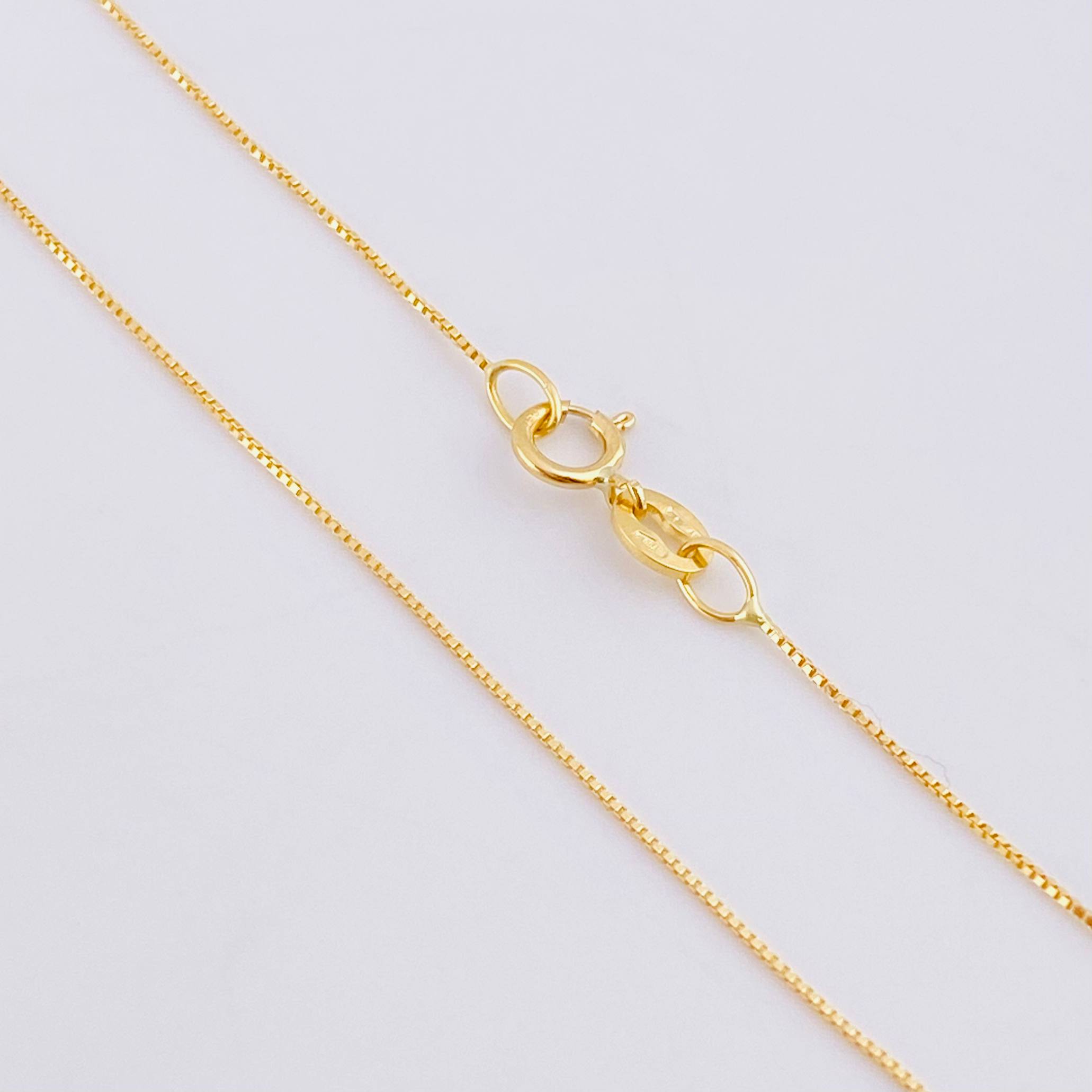 Set Cadena Veneciana + Dije Virgen De La Milagrosa / 1.25 g / 40.1 cm Oro Amarillo 18K