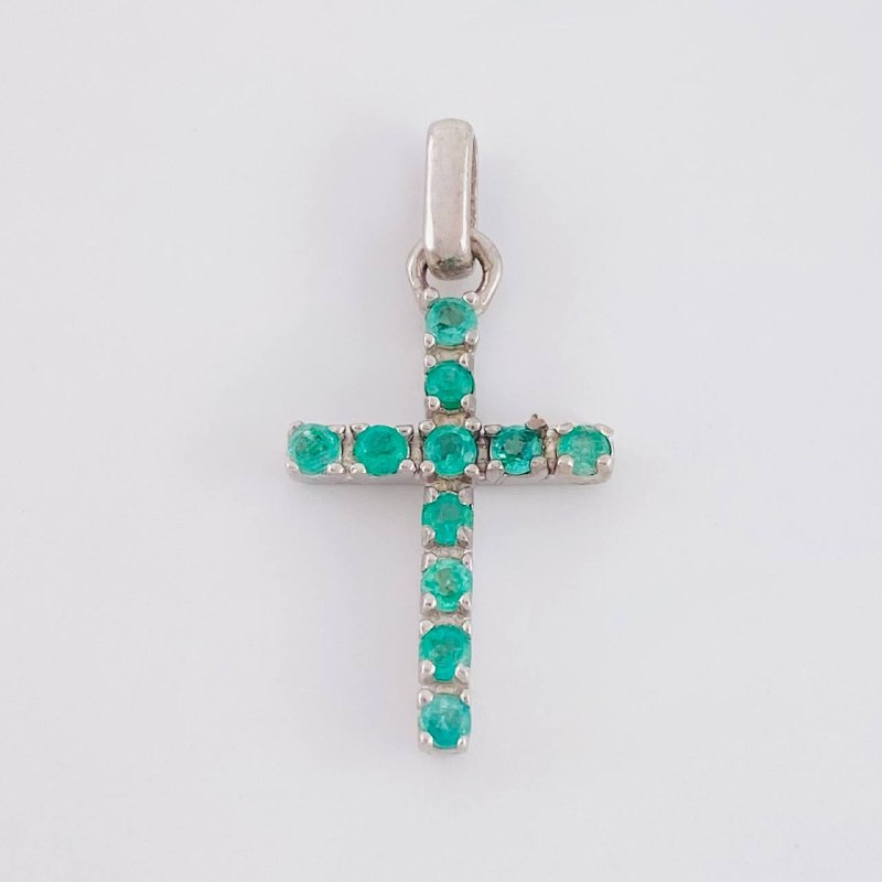 Dije Cruz Tupida Esmeraldas 0.4 Pts 1.35 g / 2.7 cm Plata 925