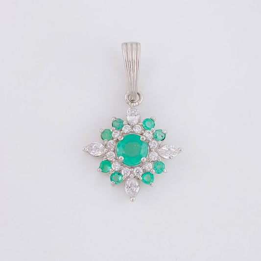 Dije Flor Mandala Esmeraldas 0.45 Pts 1.05 g / 2.3 cm Plata 925