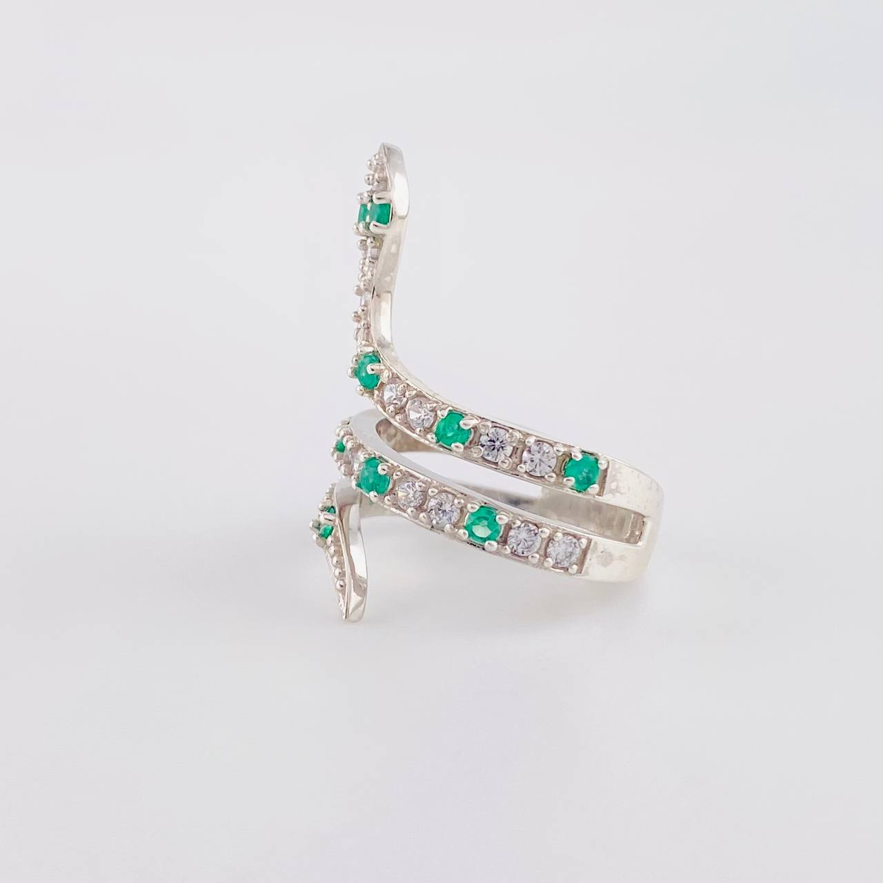 Anillo Serpiente Esmeraldas 0,43 Pts 5.55 g / T7 1/4 Plata 925