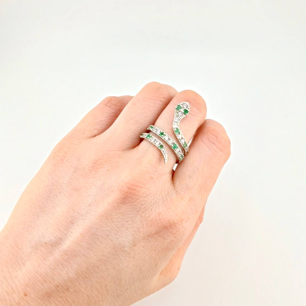 Anillo Serpiente Esmeraldas 0,43 Pts 5.55 g / T7 1/4 Plata 925