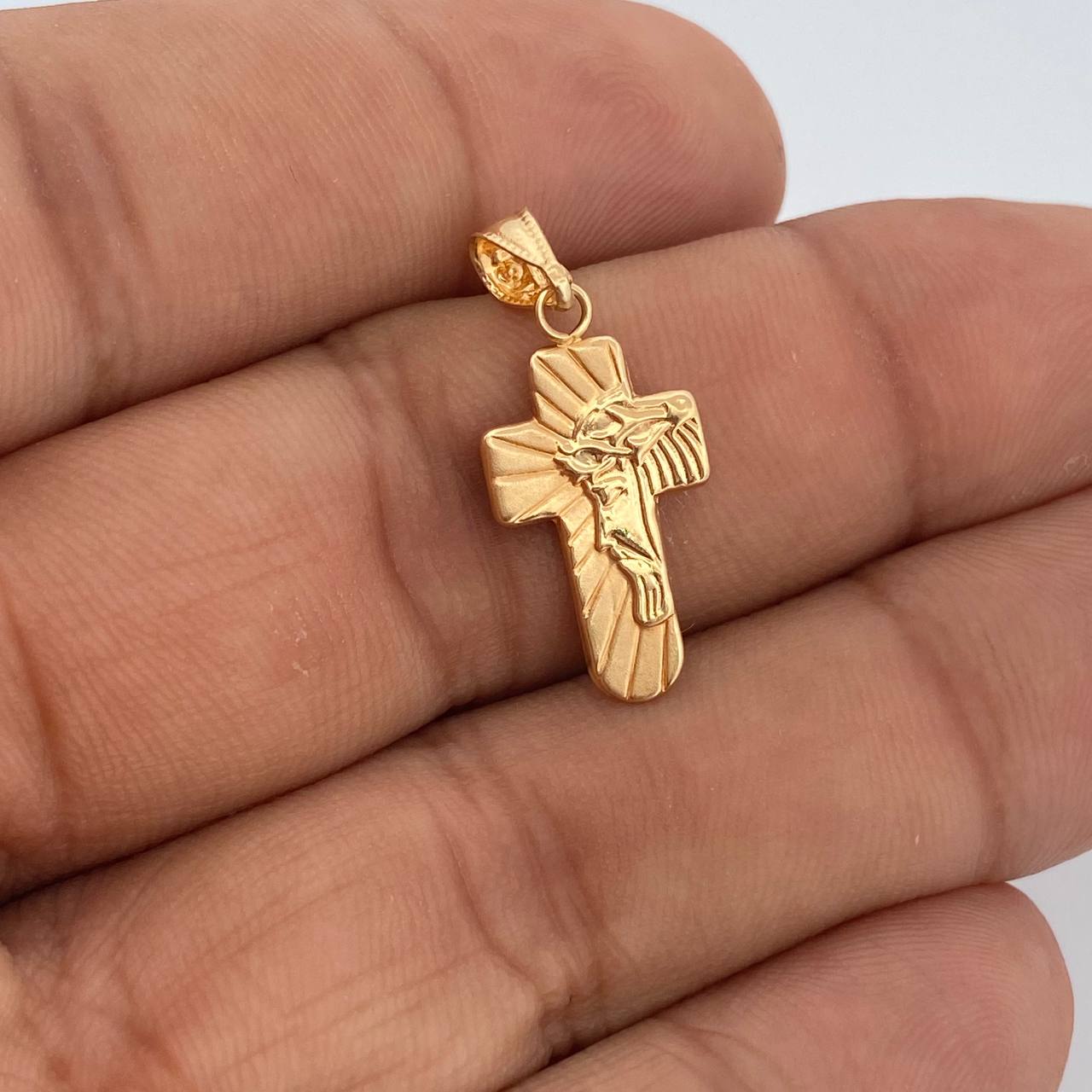 Dije Cruz Rostro Cristo 0.75gr / 2.7cm / Oro Amarillo 18K &