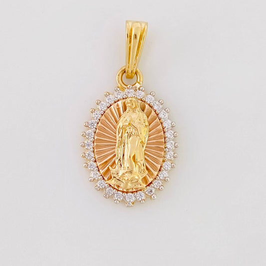Dije Virgen guadalupe diamantado 1.95g / 2cm Tres Oros 18K