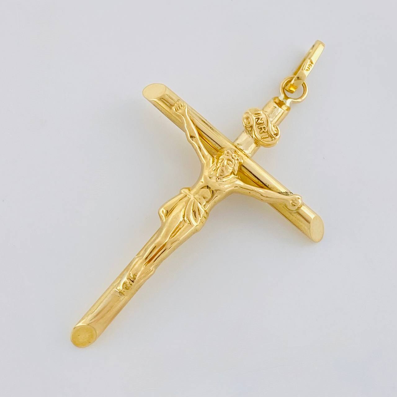 Dije Cruz Cristo Puntas Planas 2.55 g / 5.7 cm Oro Amarillo 18K