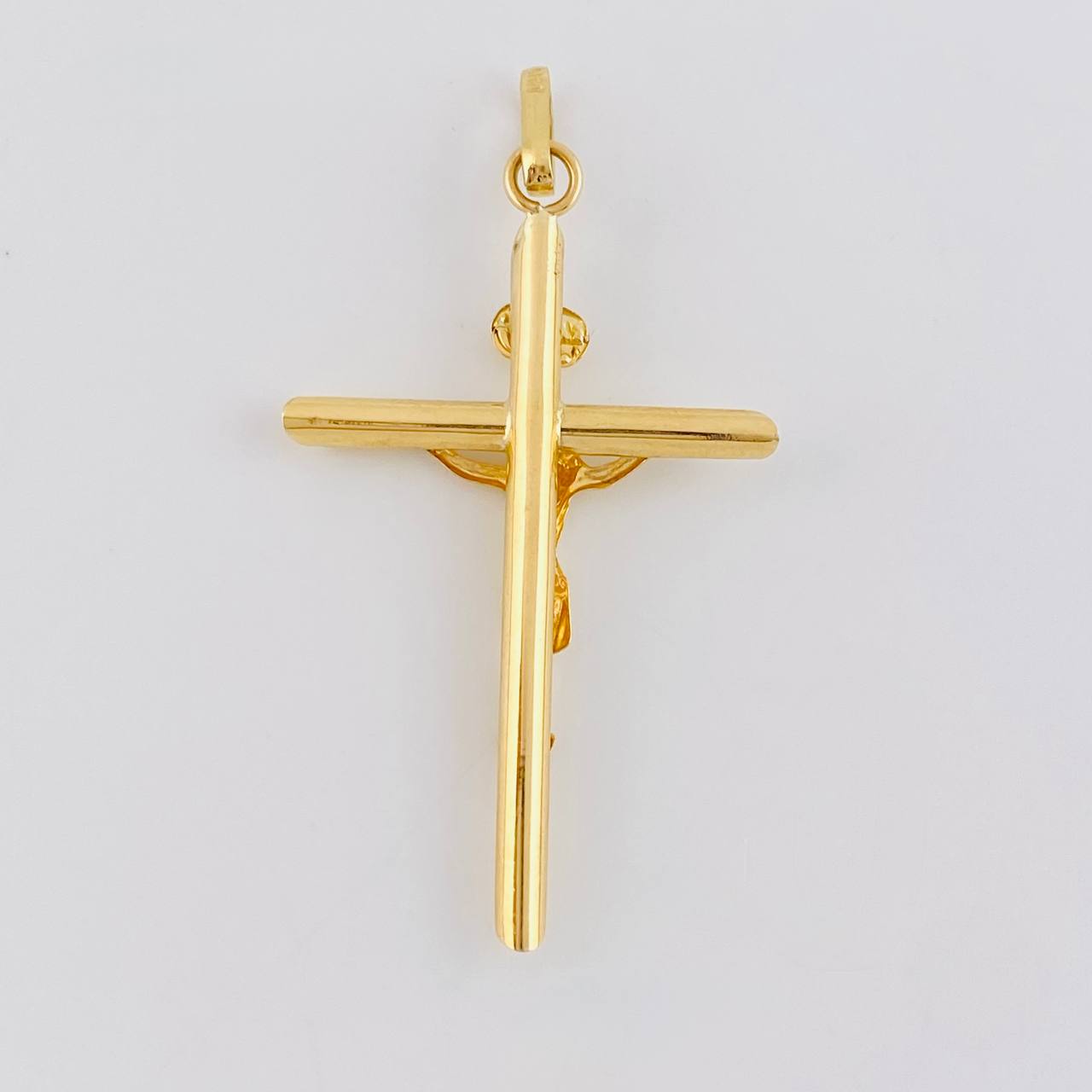 Dije Cruz Cristo Puntas Planas 1.45 g / 4.4 cm Oro Amarillo 18K