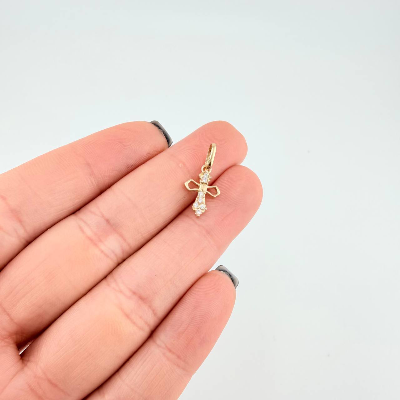Dije Cruz Puntas Flechas 0.75g / 1.7cm Oro Amarillo 18K