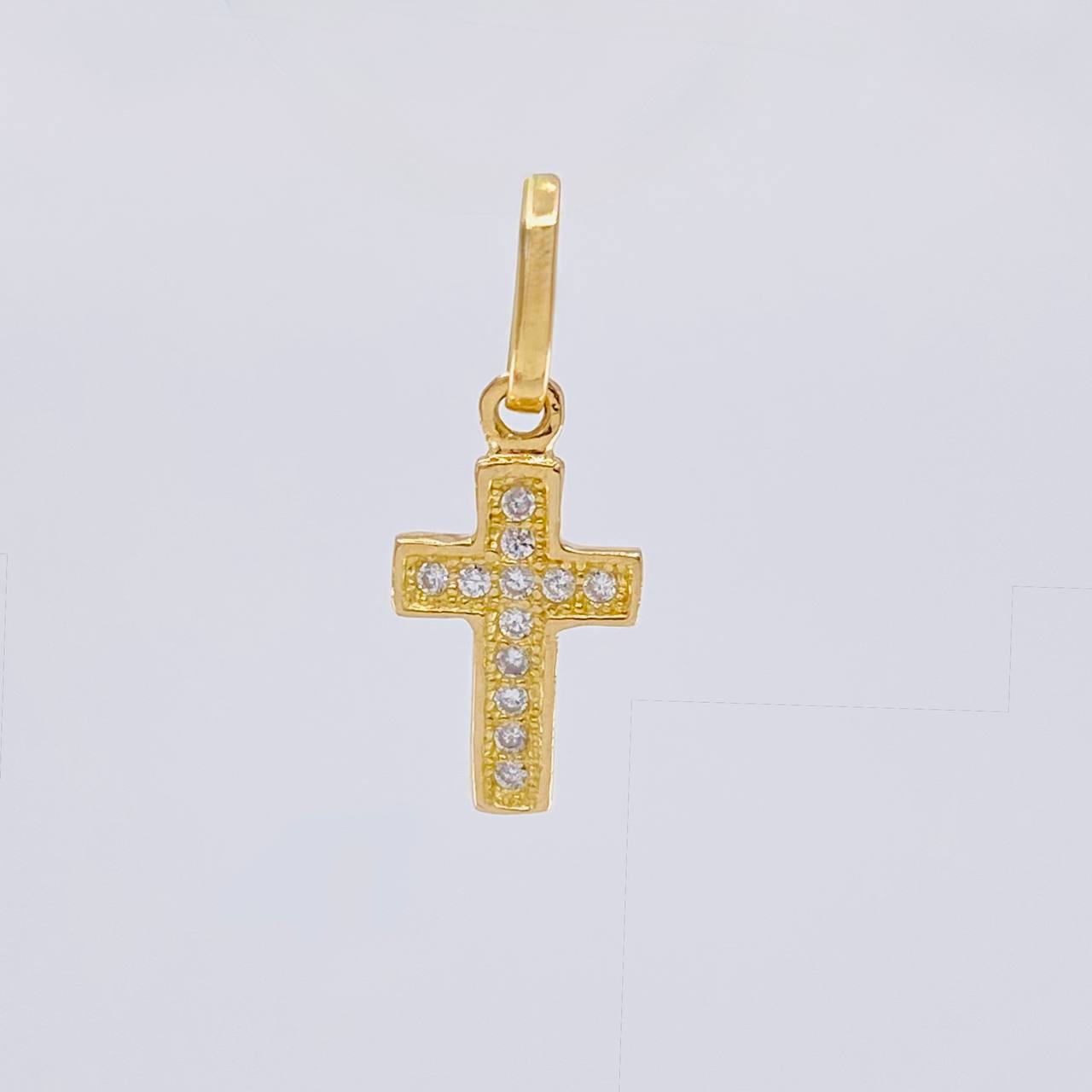 Dije Cruz Basteada 0.6g / 1.8cm Oro Amarillo 18K