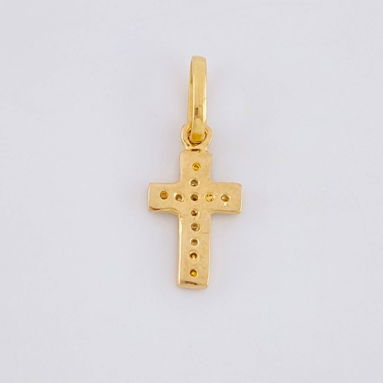 Dije Cruz Basteada 0.6g / 1.8cm Oro Amarillo 18K