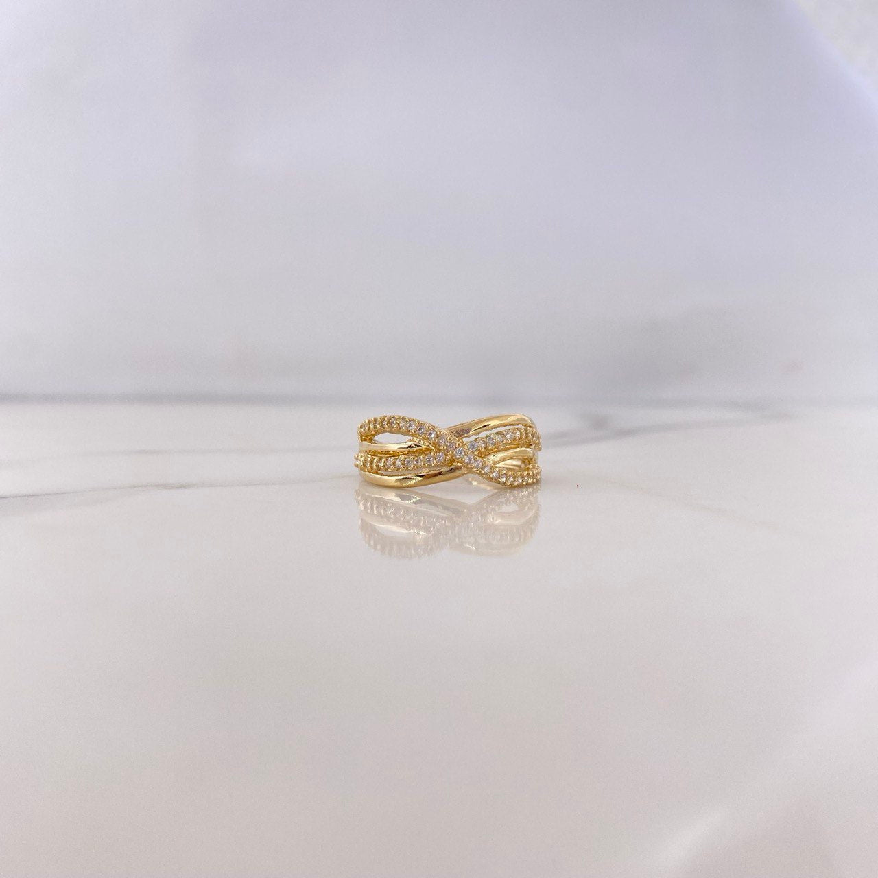 Anillo Rustico Cruzado 3.05gr / T6 3/4 / Circones Blancos Oro Amarillo 18K #