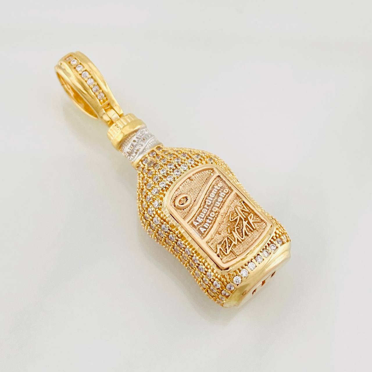 Dije Botella Licor 11.05g / 4cm Tres Oros 18K