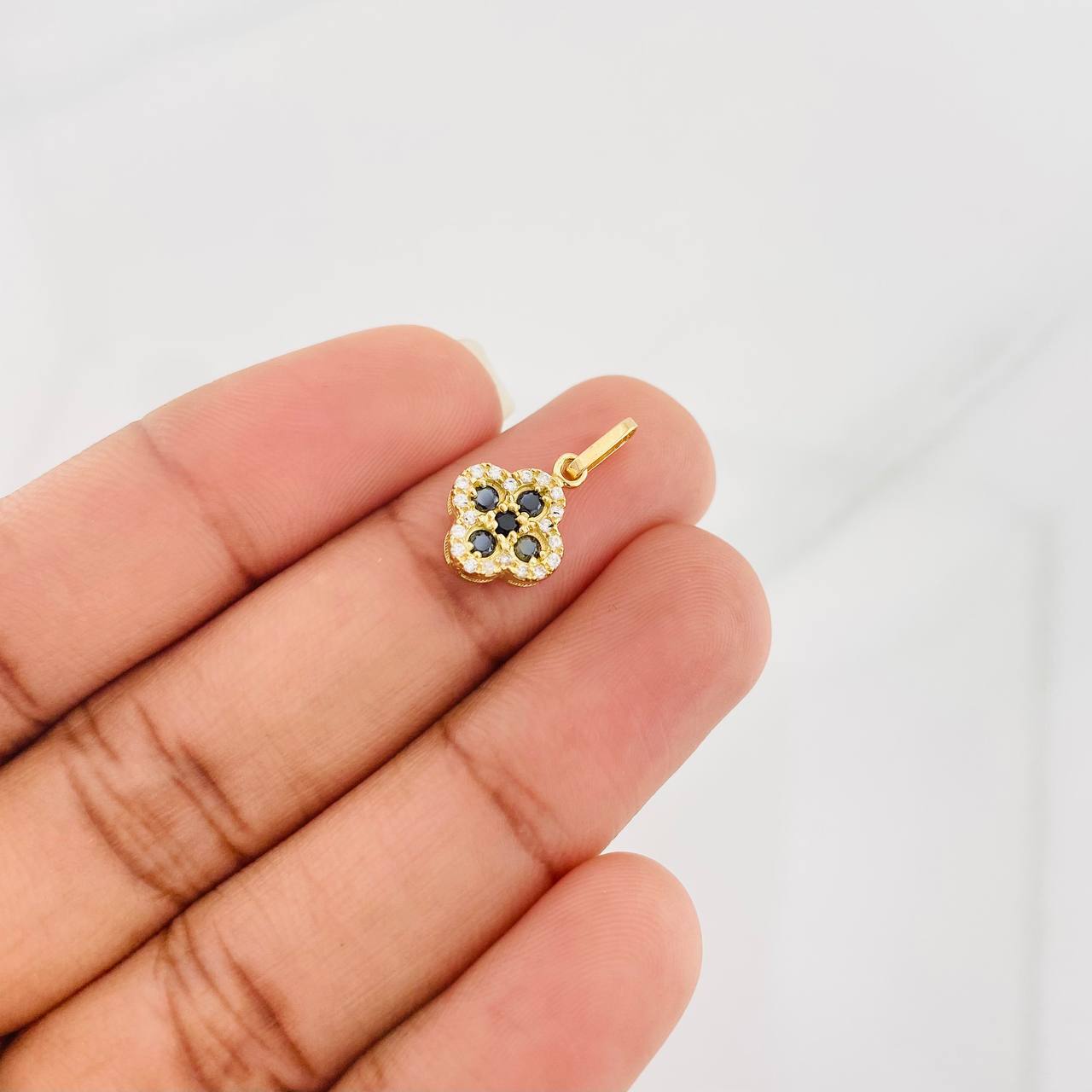 Dije Trebol 1.15g / 2cm Oro Amarillo 18K