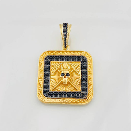 Dije Placa Calavera Espadas 8.95g / 4cm Dos Oros Negro Amarillo 18K