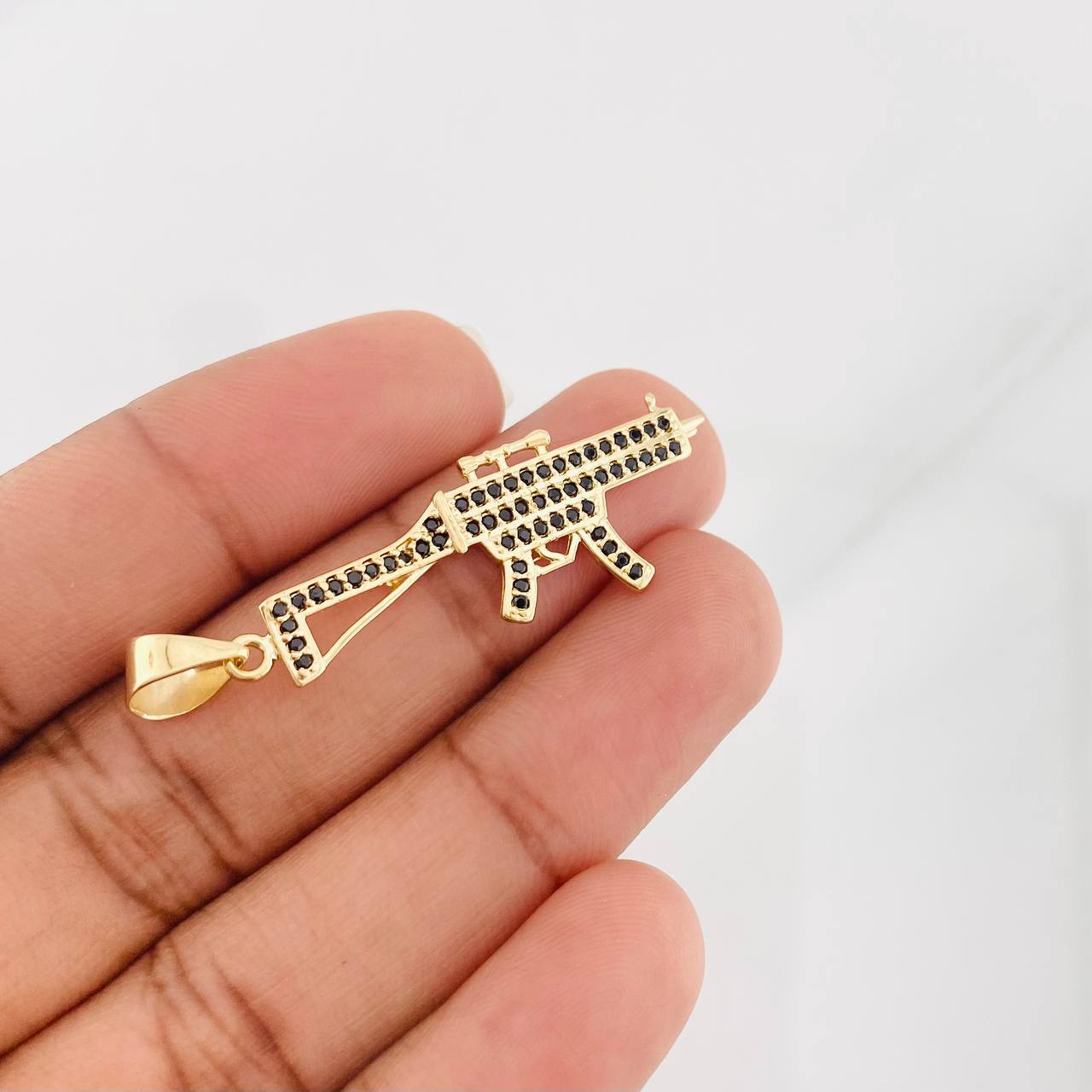 Dije Fusil 3.25g / 4.5cm Oro Amarillo 18K