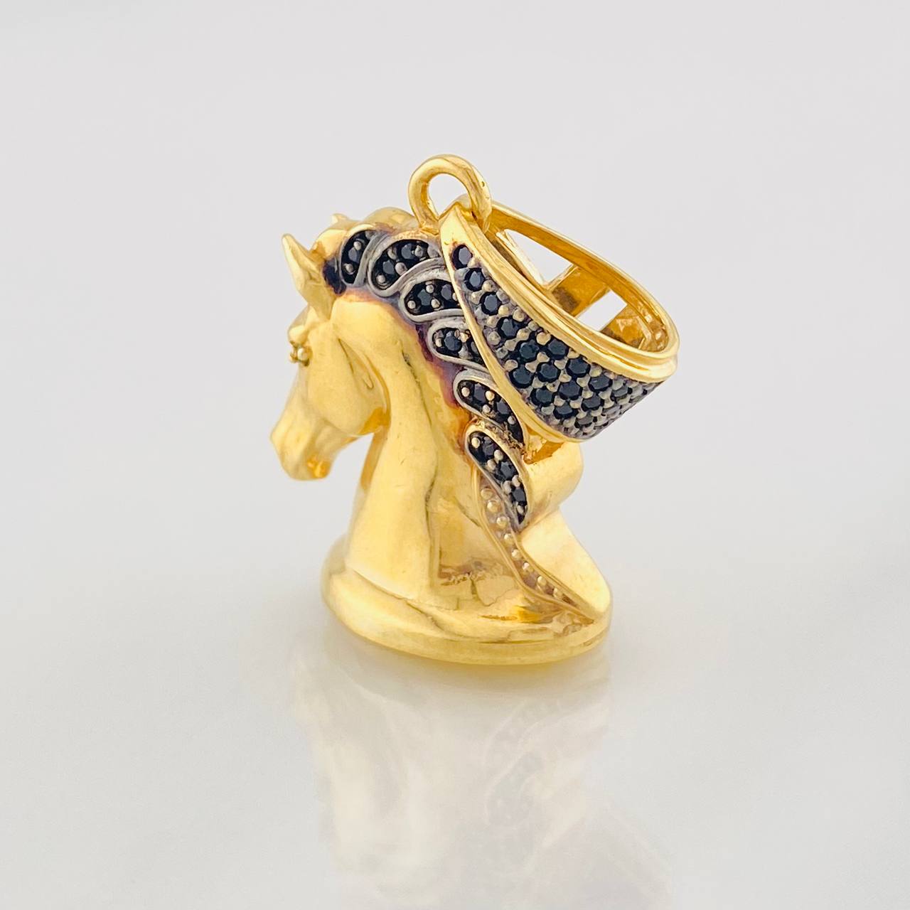 Dije Caballo 7.65g / 3cm Dos Oros Negro Amarillo 18K