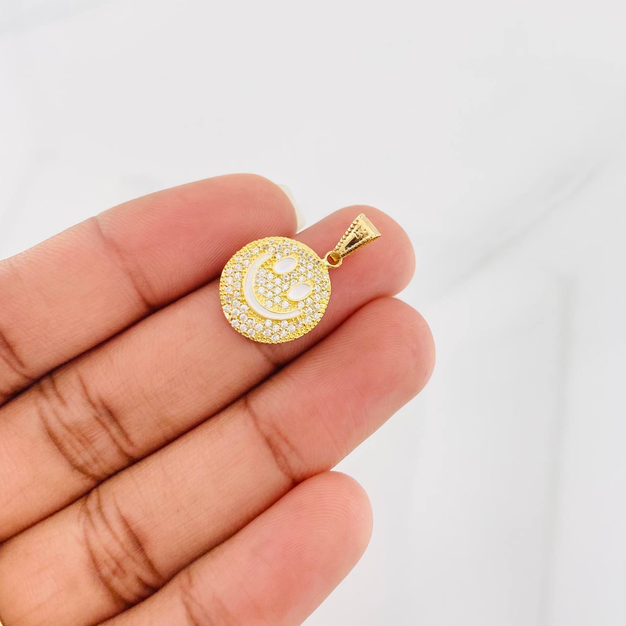 Dije Cara Feliz Tupida 1.85g / 2.2cm Oro Amarillo 18K