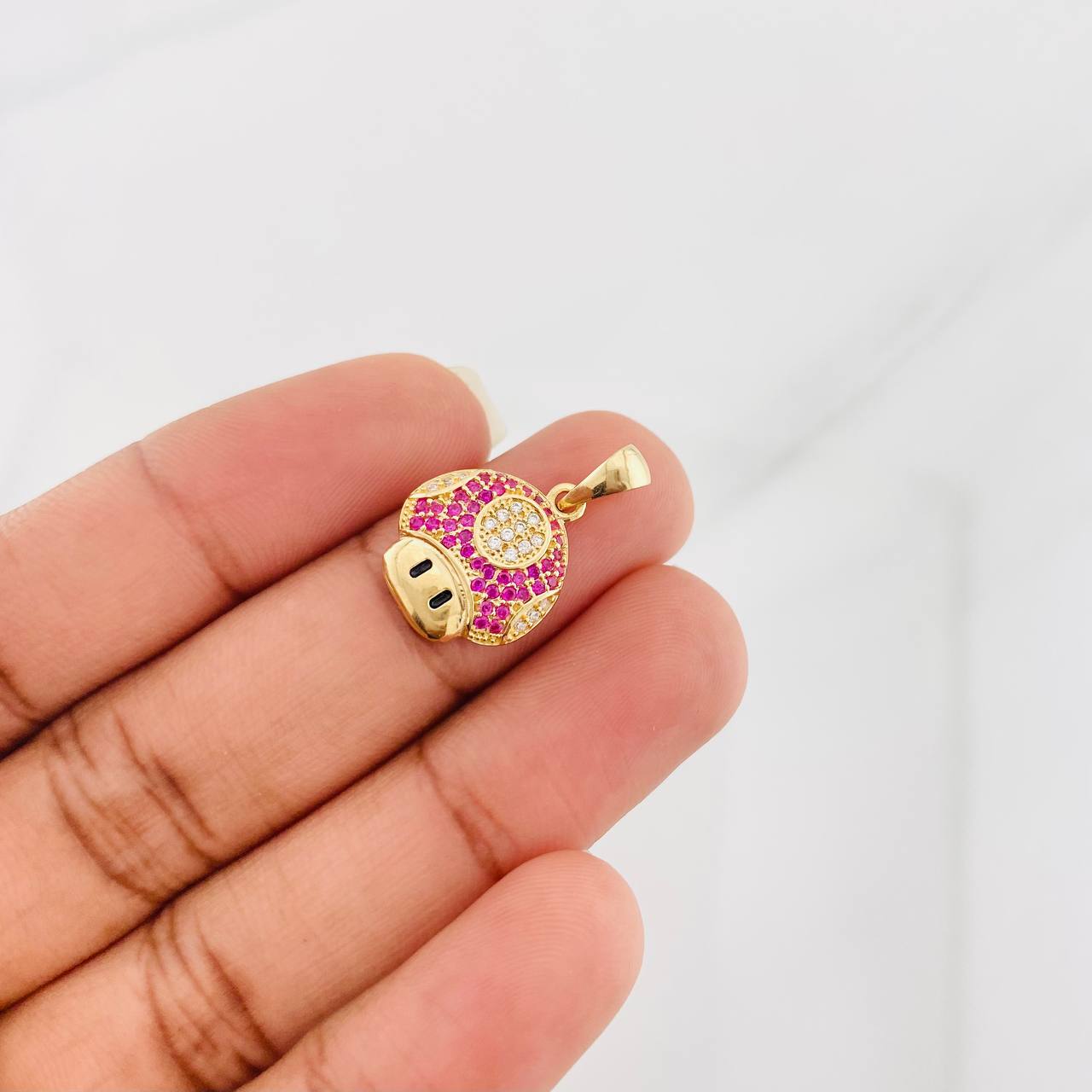 Dije Hongo Animado 2.15g / 1.5cm Oro Amarillo 18K