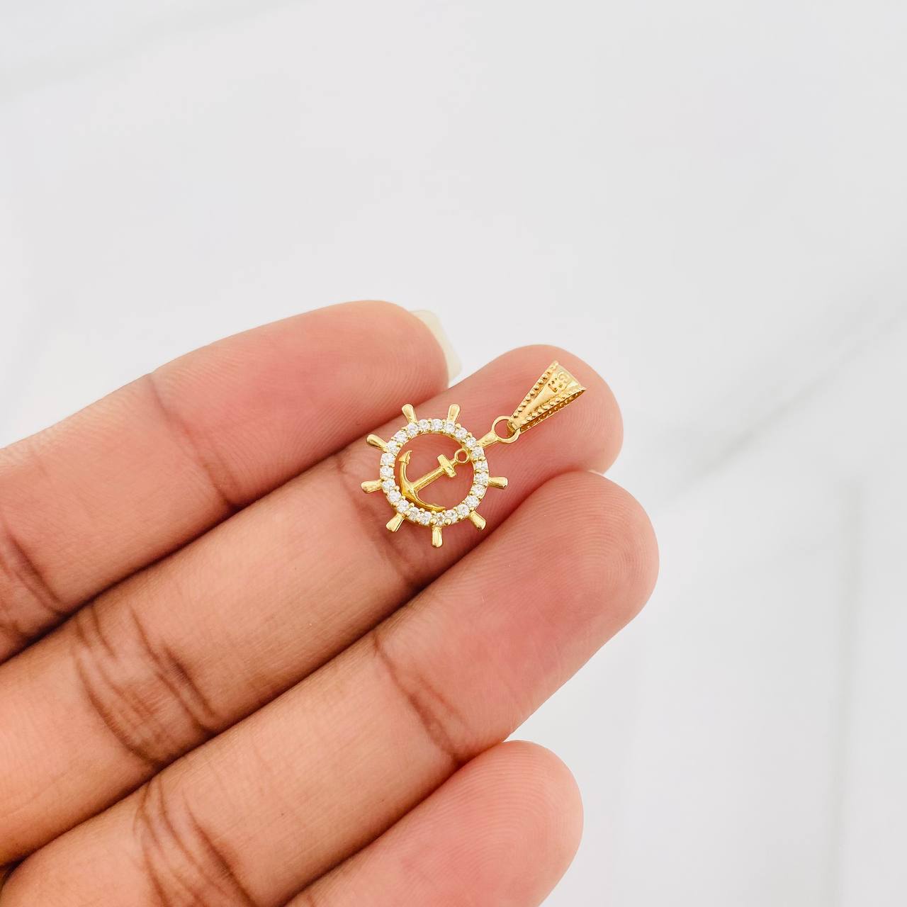Dije Ancla Timon 0.85g / 2cm Oro Amarillo 18K