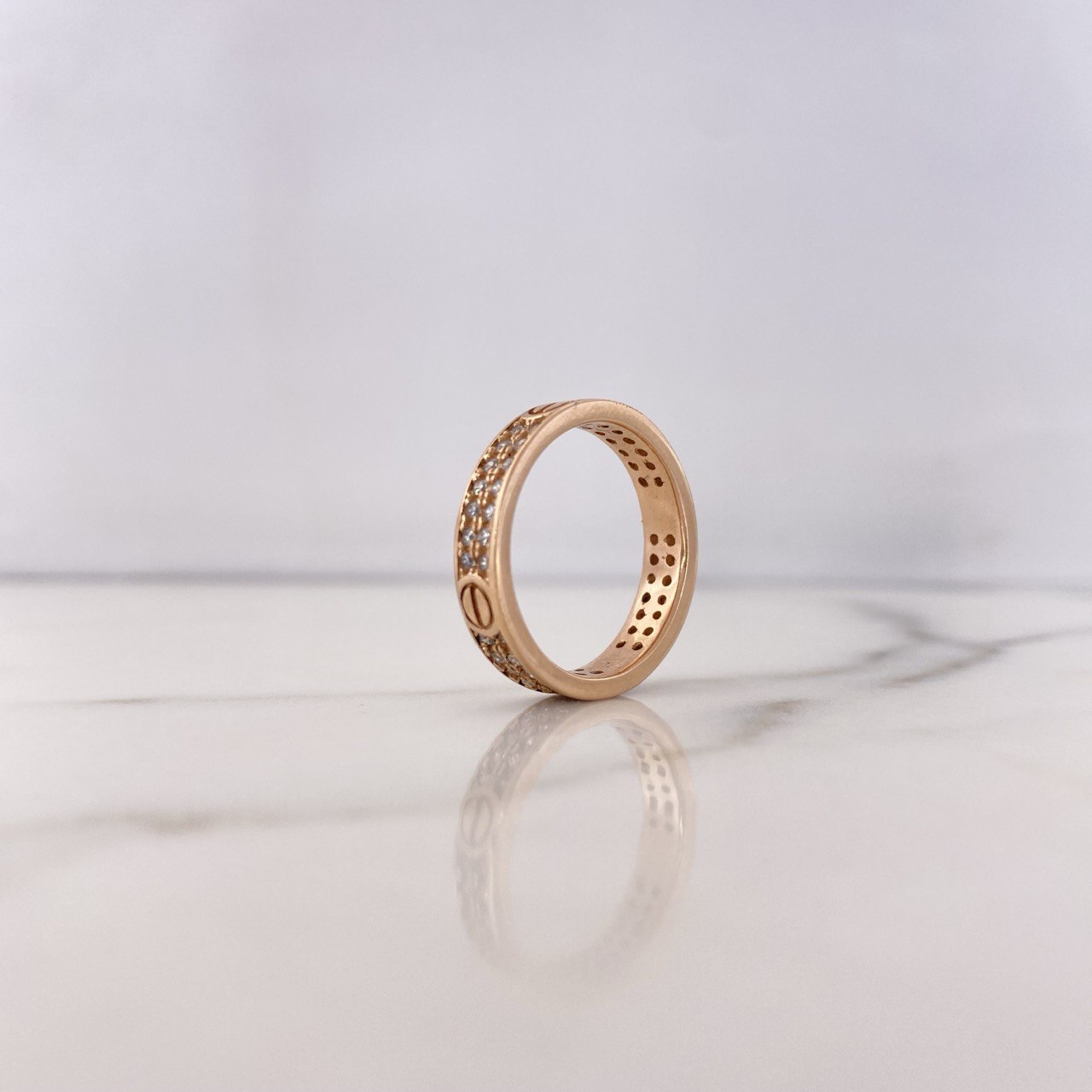 Anillo Argolla Tornillo 5.3gr / T7 1/2 / Circones Blancos Oro Rosa 18K #