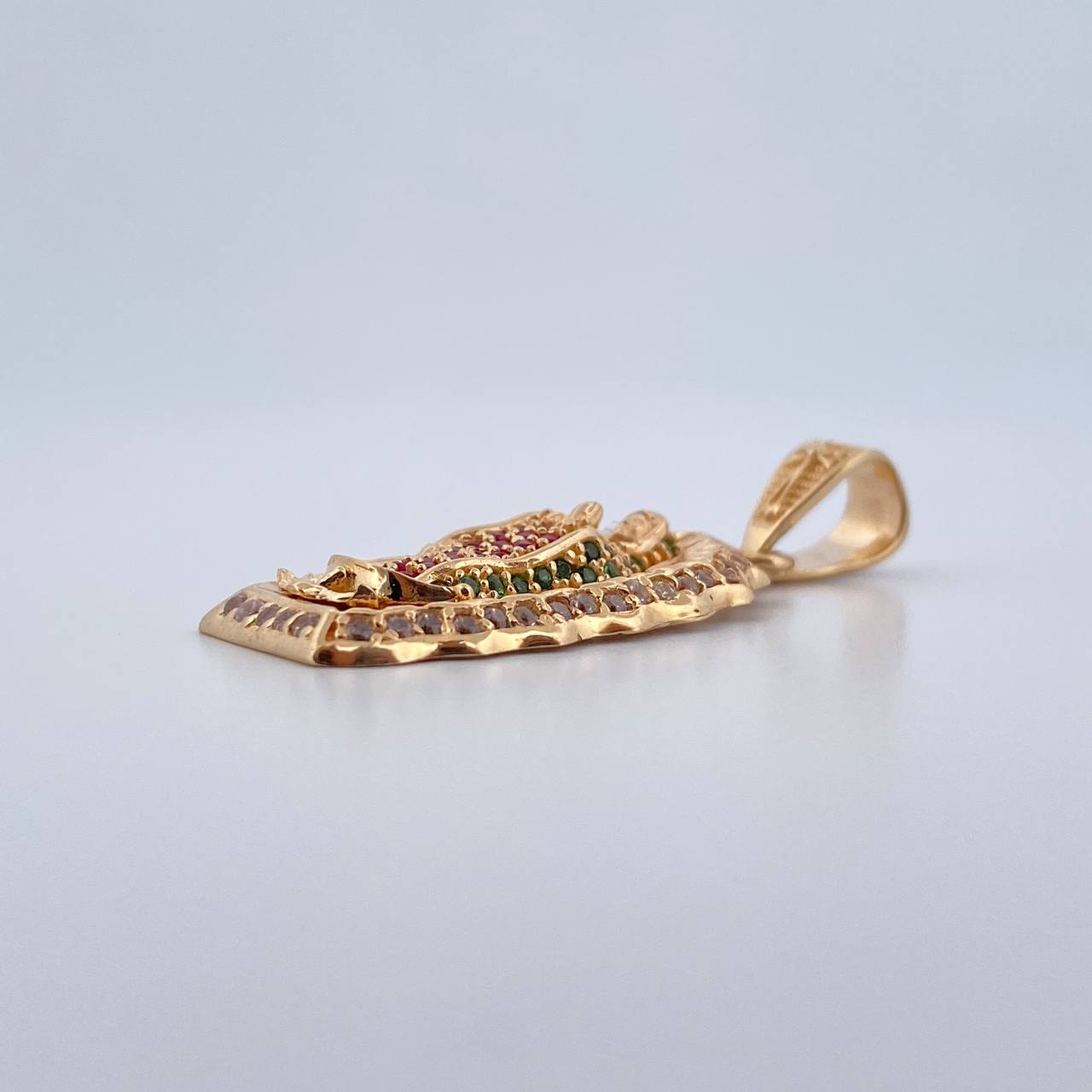 Dije Virgen Guadalupe 5.2gr / 3.6cm / Circones Blancos Verdes Fucsias Oro Amarillo 18K &