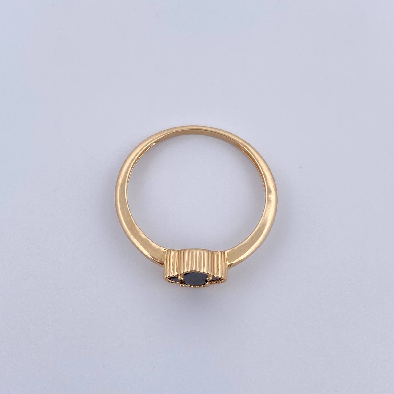 Anillo Trebol 1.9gr / T6 3/4 / Onix Negro Oro Amarillo 18K &