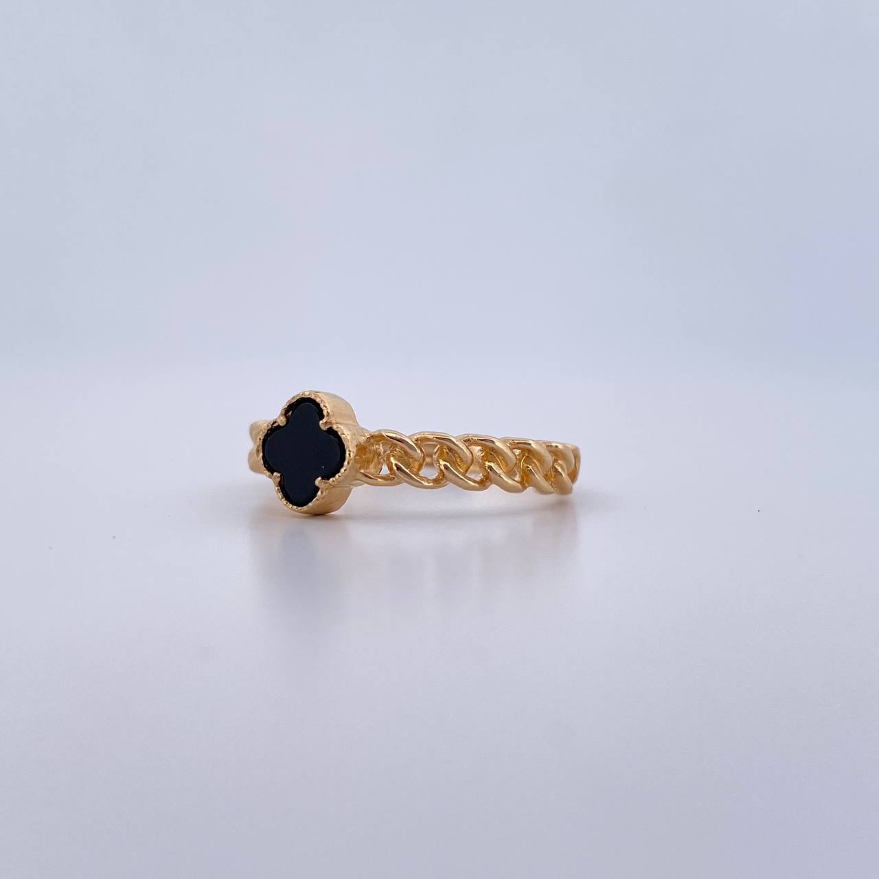 Anillo Trebol 2.65gr / T7 1/4 / Cubano Onix Negro Oro Amarillo 18K &