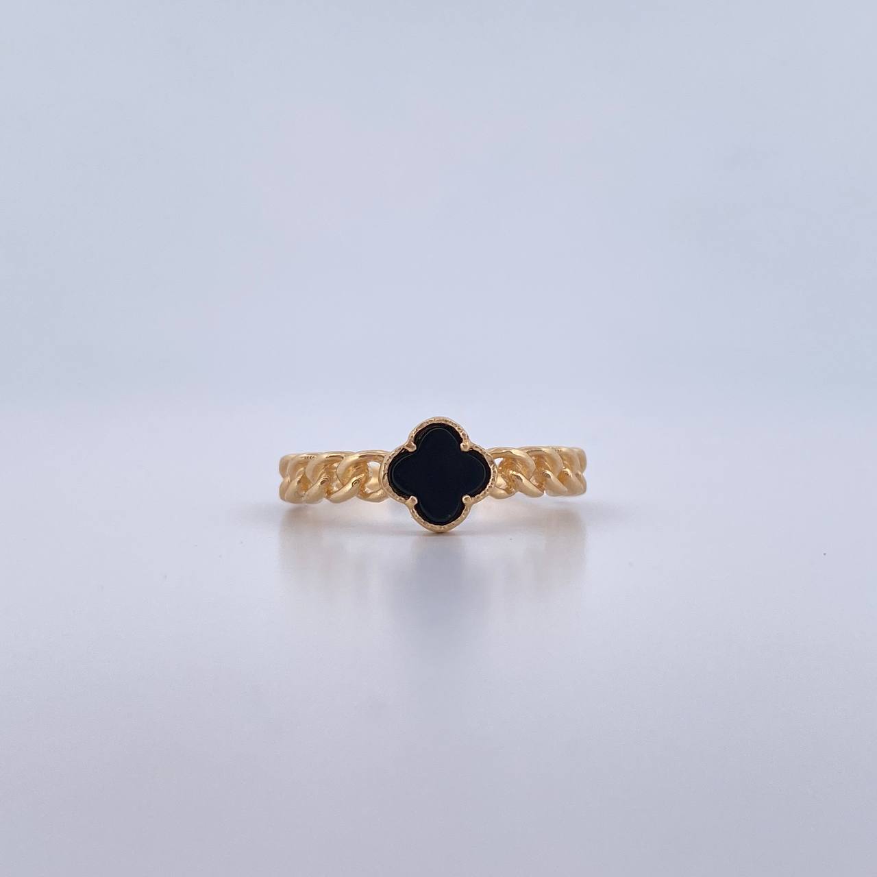 Anillo Trebol 2.65gr / T7 1/4 / Cubano Onix Negro Oro Amarillo 18K &