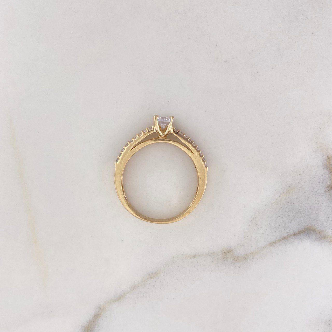 Anillo Solitario Puente 3.2gr / T7 / Circones Blancos Oro Amarillo 18K #