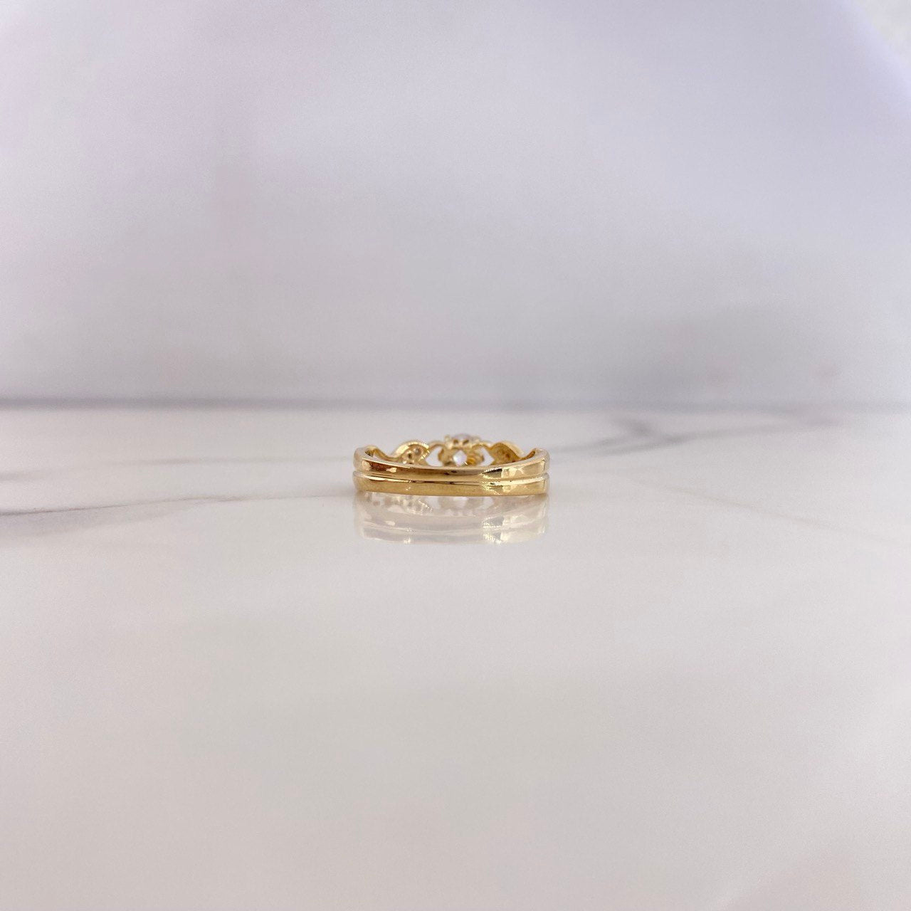 Anillo Solitario Corazones 2.75gr / T7 / Circones Blancos Dos Oros Amarillo Blanco 18K $