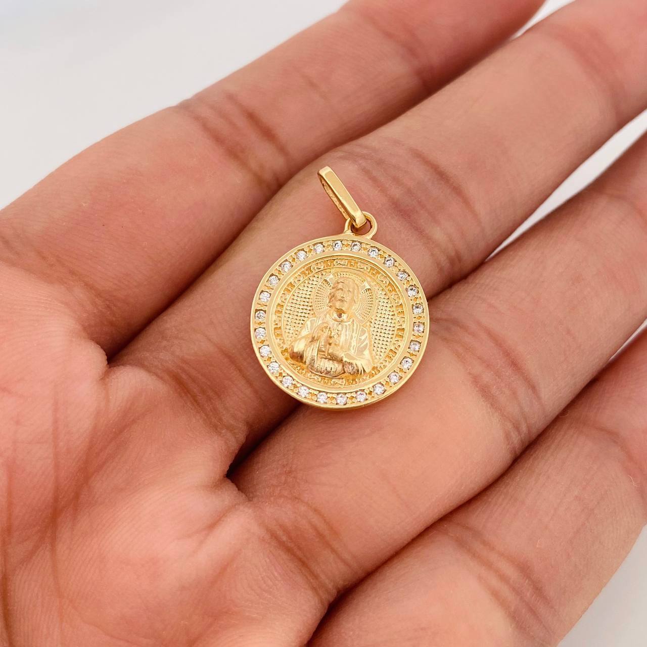 Dije Medalla San Benito 2.65g / 2.4cm Oro Amarillo 18K