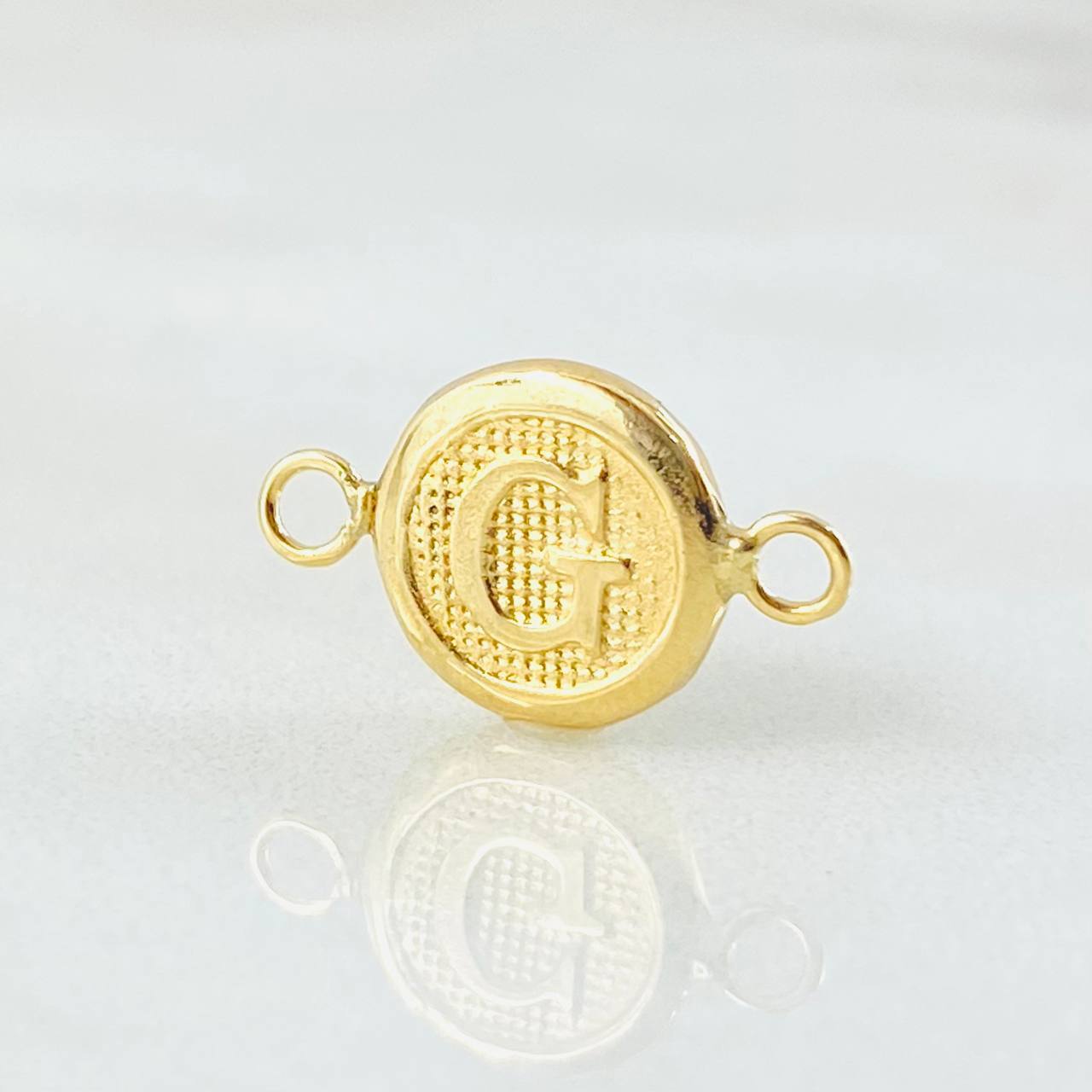 Herraje Letra G 0.45gr / 1.5cm / Oro Amarillo 18K
